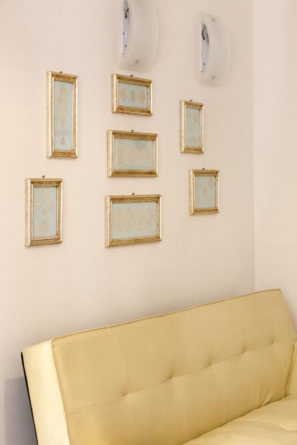 Alla Porta Di Sotto B&B Фивиццано Экстерьер фото