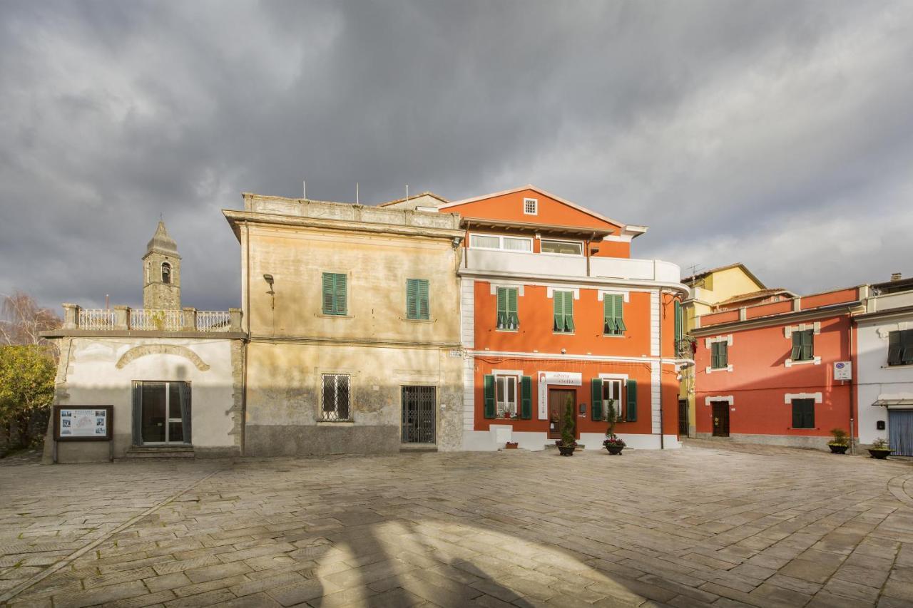 Alla Porta Di Sotto B&B Фивиццано Экстерьер фото