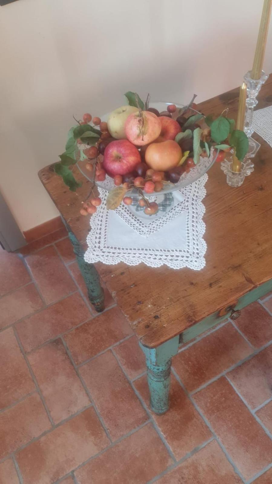 Alla Porta Di Sotto B&B Фивиццано Экстерьер фото