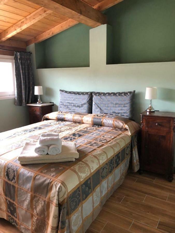 Alla Porta Di Sotto B&B Фивиццано Экстерьер фото