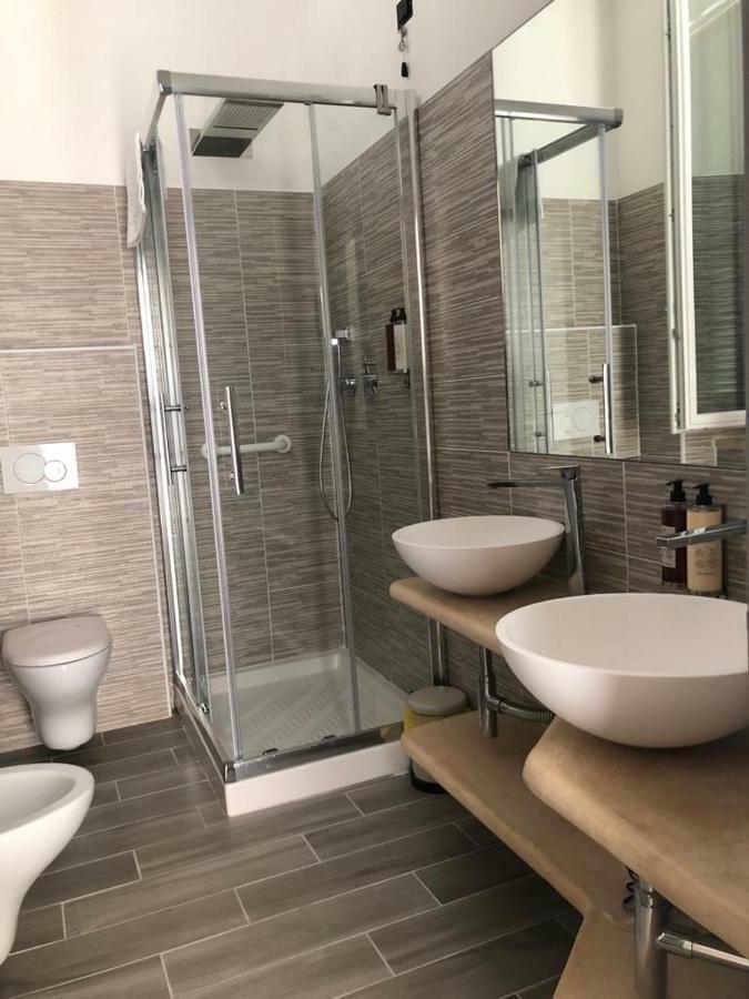 Alla Porta Di Sotto B&B Фивиццано Экстерьер фото